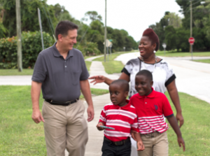 Kornell speaking with members of his community. Photo courtesy of stevekornell.com.