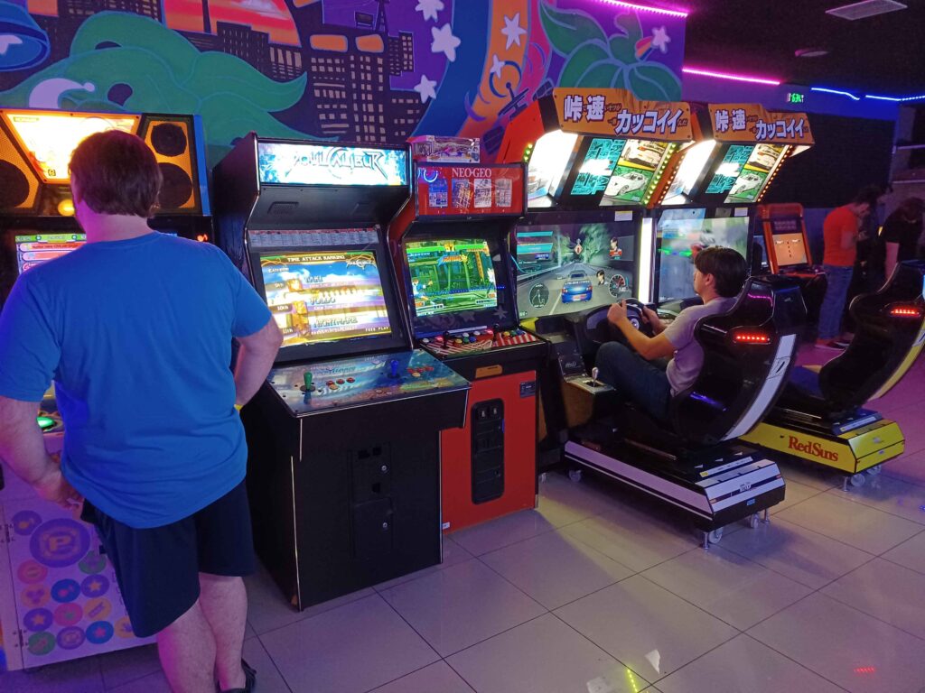 Local arcade hosts niche community gaming scene 